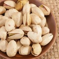 旅游休閑零食大顆粒開(kāi)心果無(wú)漂白罐裝250g毛重 堅(jiān)果年貨廠家新貨  2桶起批